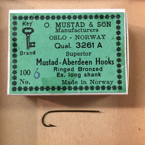 40% off - Mustad Vintage 3261 A